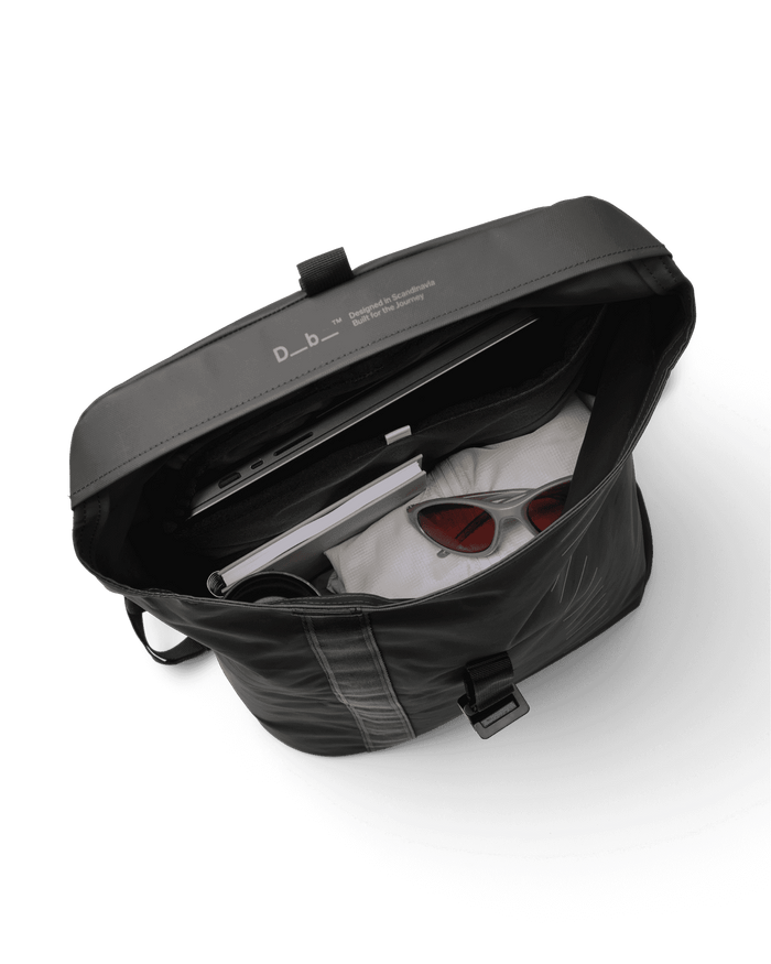 Essential Backpack 24L Oatmilk