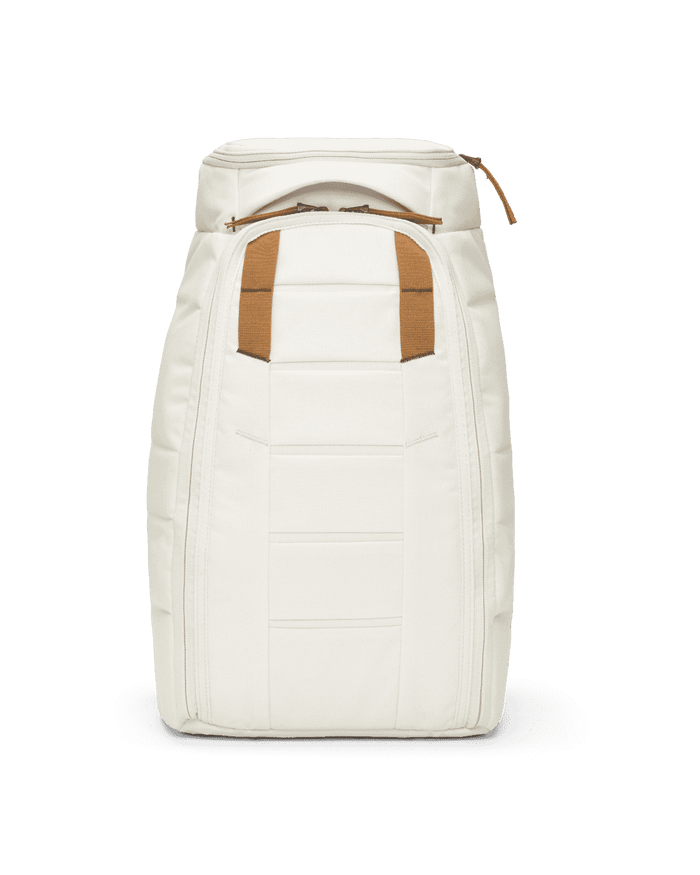 Hugger Backpack 20L Oatmilk