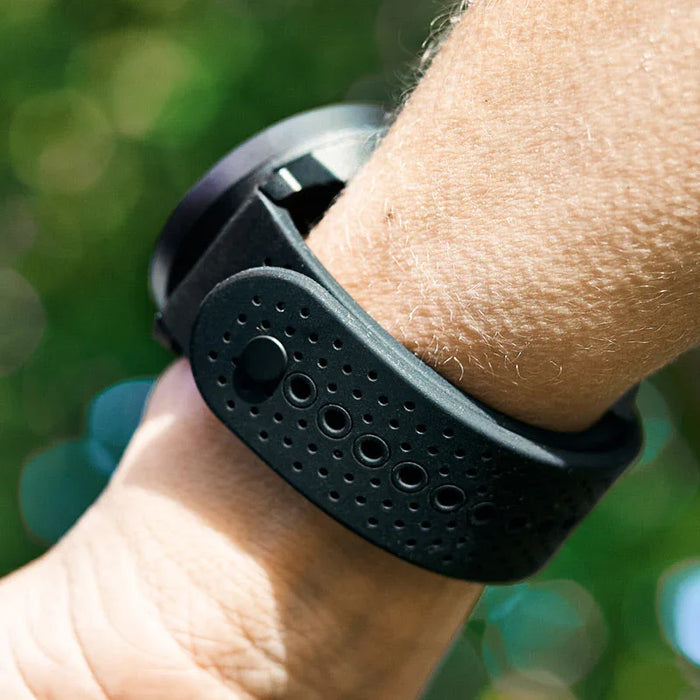 Suunto 22mm Athletic 1 Silicone Strap All Black S+M - SUUNTO US